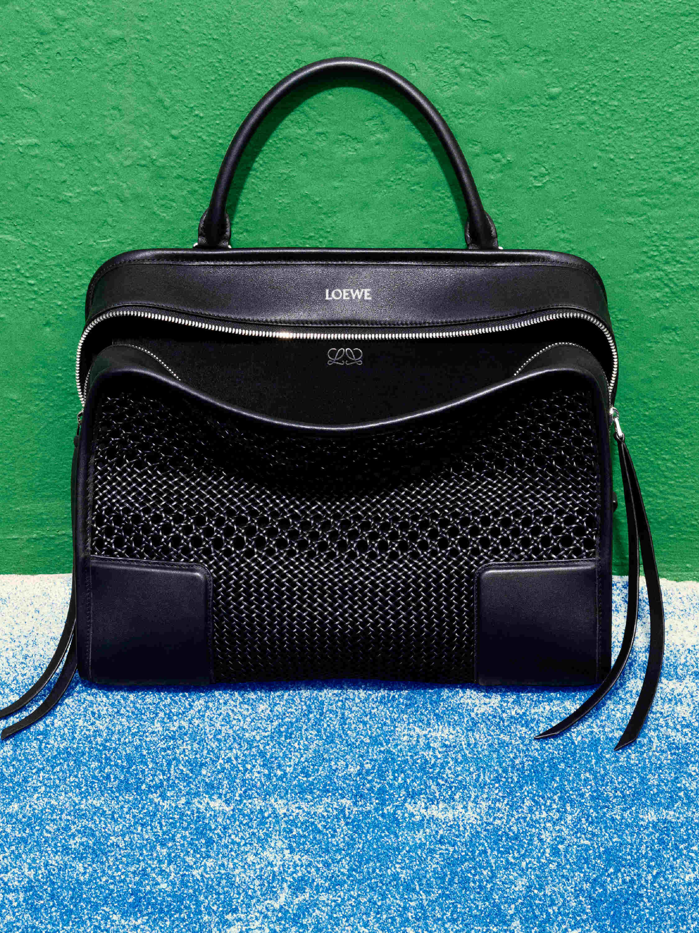 アマソナ バッグとウィメンズ ラグジュアリー ハンドバッグ | ロエベ